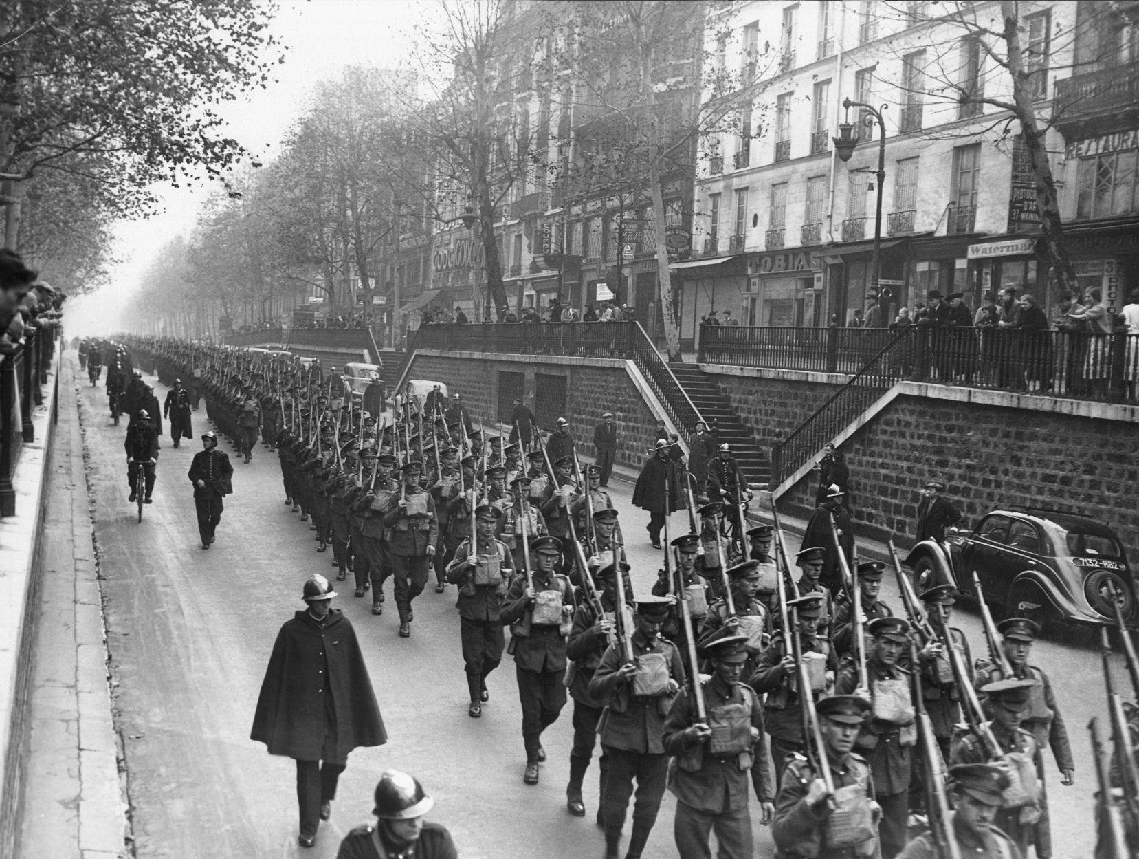 1939: British Troops